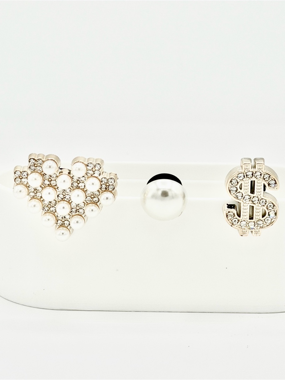 NWT BEAUTIFULLY BOUGIE 3 PIECE CHARMS | SUITABLE FOR CROCS OR BOGG BAGS | 📸TAKEN